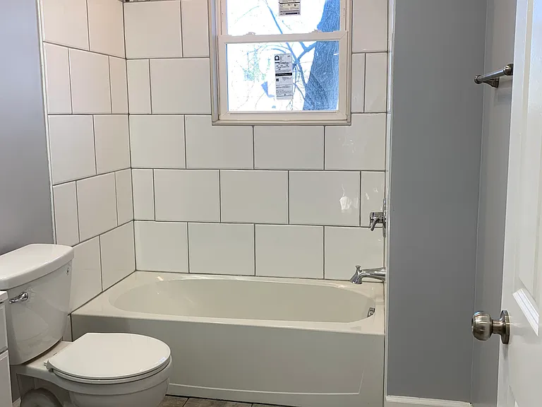131 Lander St #2 — Photo 6