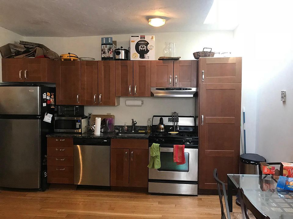 2nd image of 12 Symphony Rd #23