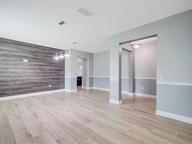 1882 Stillwood Way — Photo 11