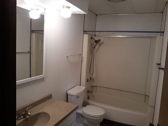 5th image of 1001 O St APT 1E