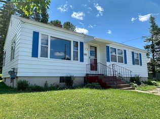 615 E Smith St, Iron Mountain, MI 49801