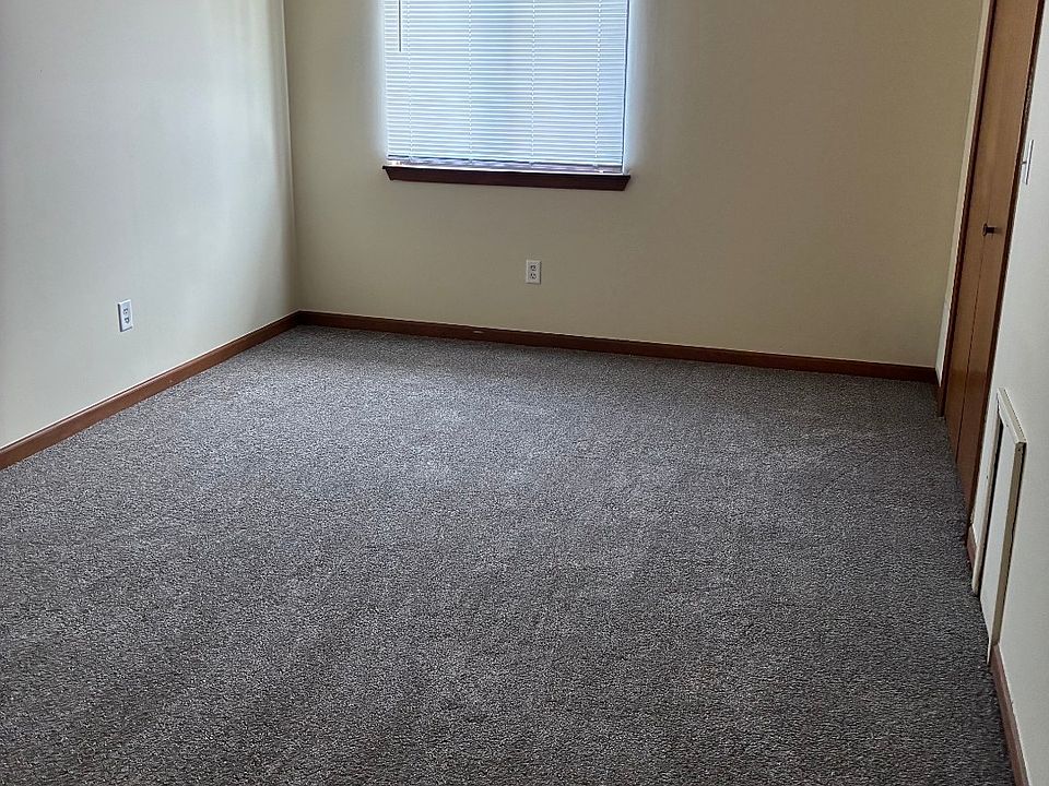 1st image of 1130 Goddard Rd APT 11