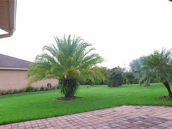 2nd image of 513 Barcelona Dr
