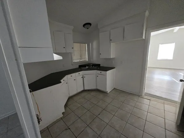 3230 Ridgeland Dr, Jackson, MS 39212