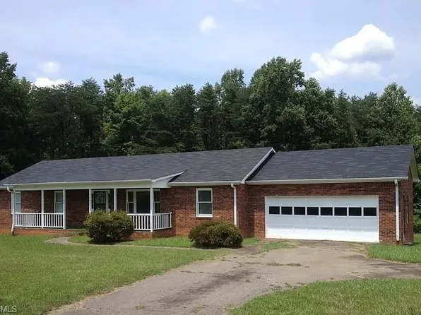 4445 Mecum Rd, Walkertown, NC 27051