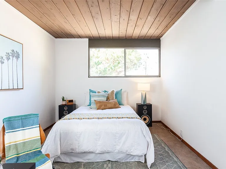 1131 N Encanto St — Photo 28