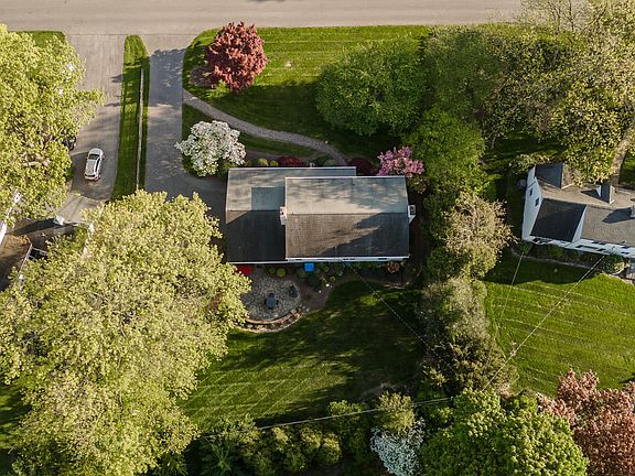 4th image of 18806 Briarwood Dr