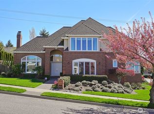 5990 167th Ave SE, Bellevue, WA 98006