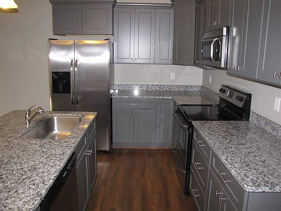 4th image of 360 N Sweetwater Hills Dr
