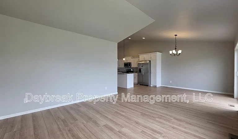 6305 83rd Ave S — Photo 6