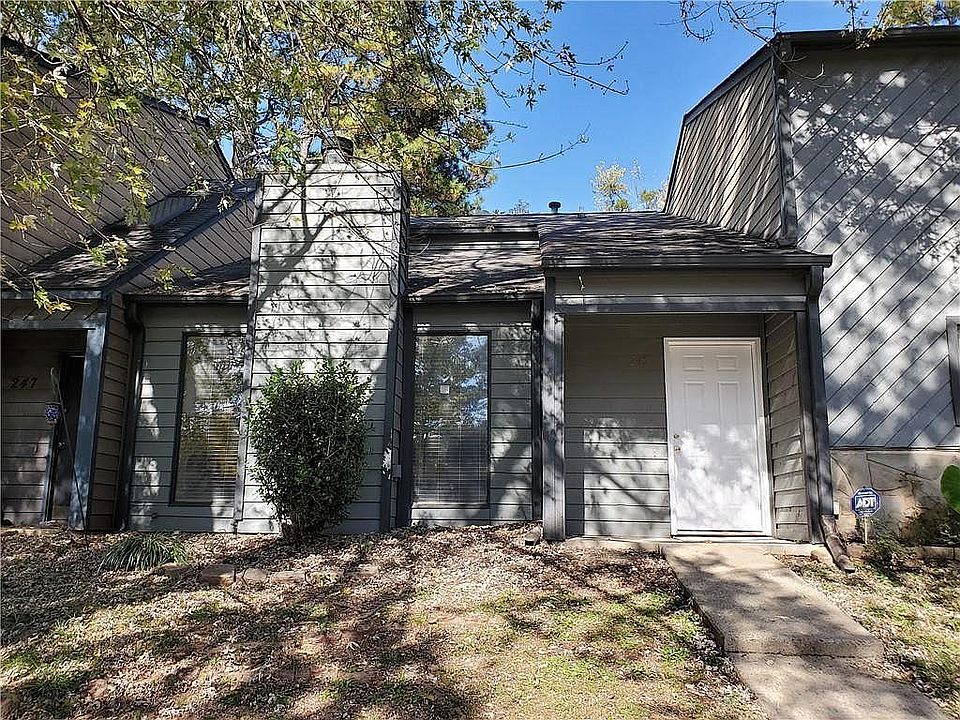 1st image of 245 Heathersett Dr