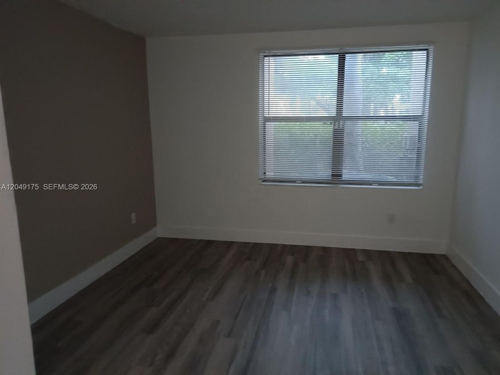 4401 W McNab Rd APT 24, photo 5