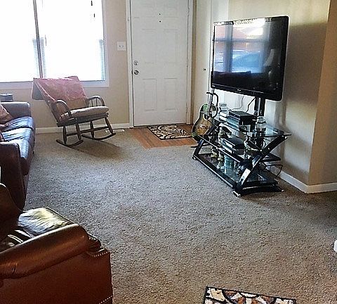4th image of 2432 Thornton Ave