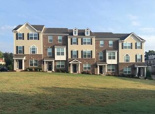 6045 Kentworth Dr, Holly Springs, NC 27540