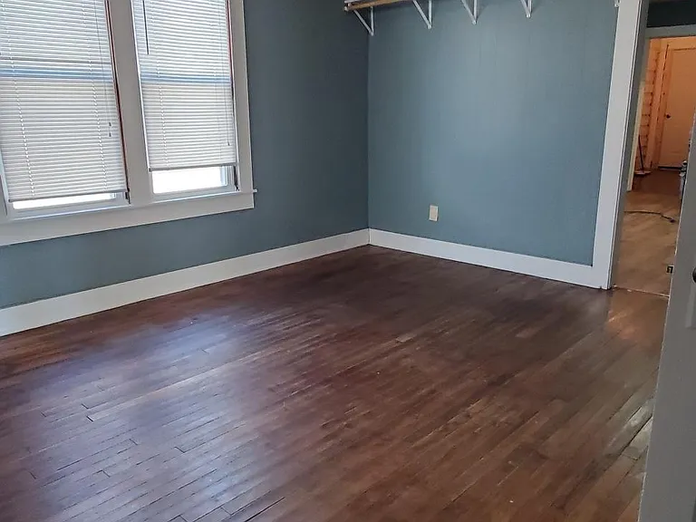 408 W Cass St — Photo 6