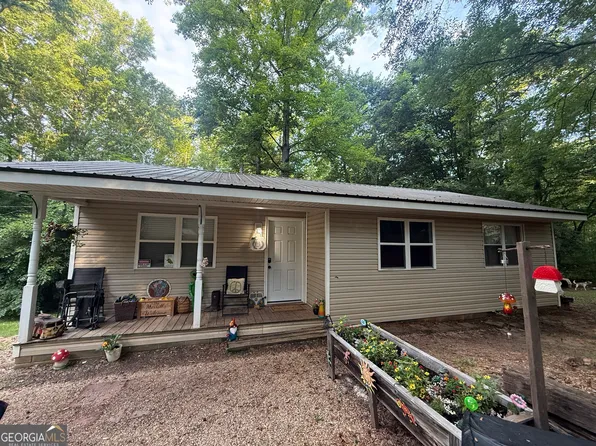 162 McIntosh St, Whitesburg, GA 30185