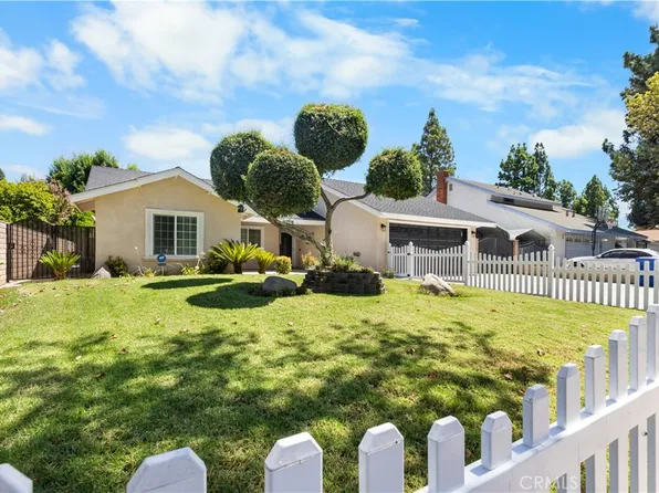 3895 New Haven Dr, Riverside, CA 92505