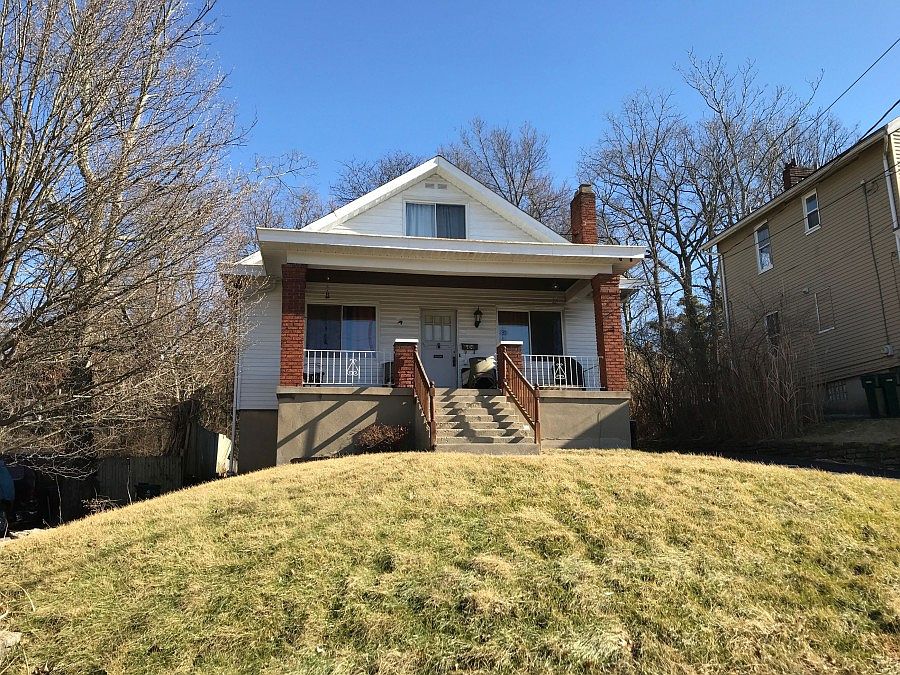 1st image of 744 Woodlawn Ave