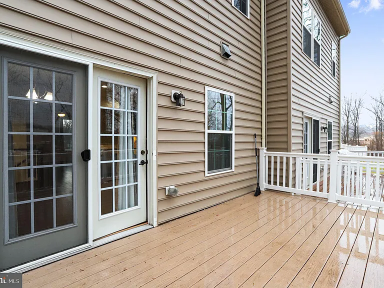 8079 Locust Mill St — Photo 20