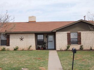 1301 Towncreek Dr, Sweetwater, TX 79556
