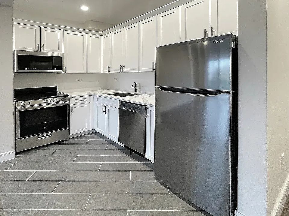 1st image of 30-38 Steinway St #1