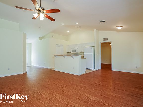 4th image of 2514 66th St W