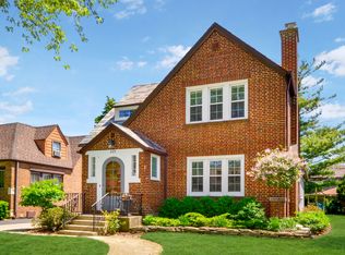 225 East Ave, Park Ridge, IL 60068