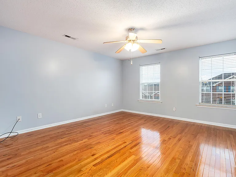117 Vancouver Rd — Photo 38