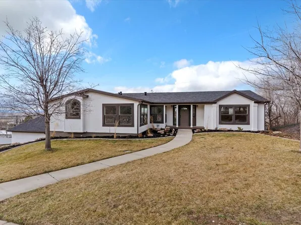 371 E Cynthia Way, North Salt Lake, UT 84054