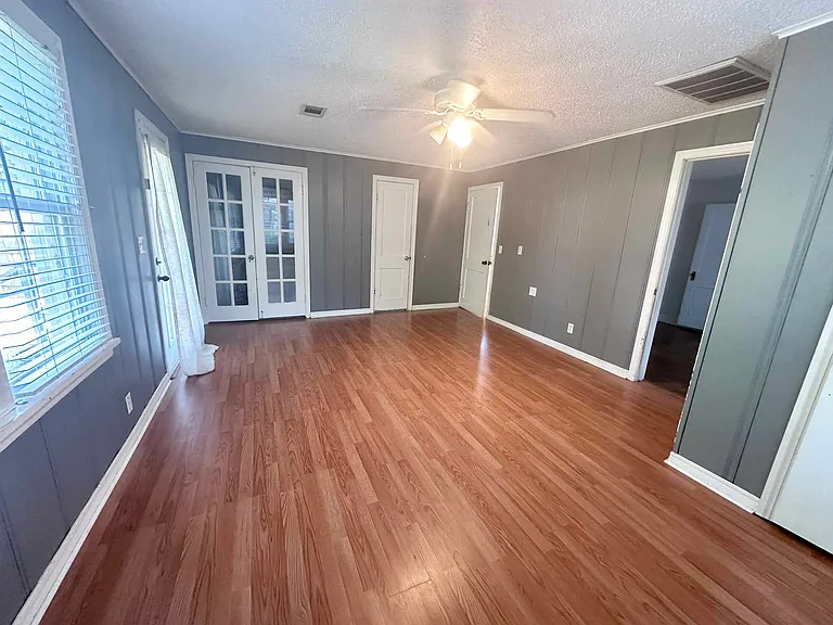 4605 N Hammond Ave — Photo 16