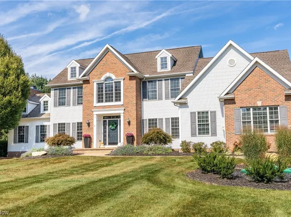 939 Pontius Rd, Mogadore, OH 44260