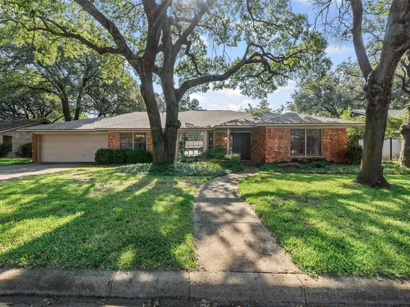3721 Arborlawn Dr, Fort Worth, TX 76109