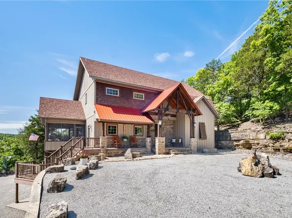 221 Hannah Ln, Eureka Springs, AR 72631