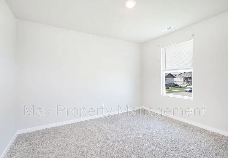 2302 SW 23rd St — Photo 11