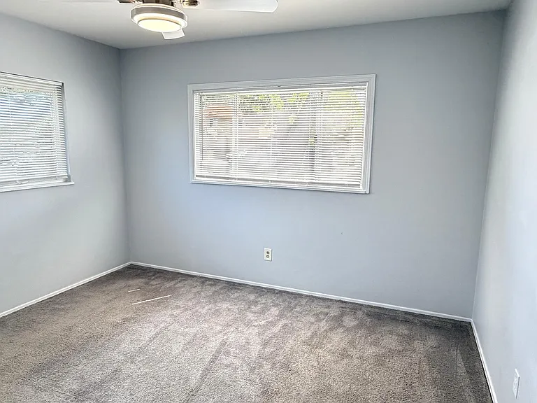 4827 Pacific Ave — Photo 10