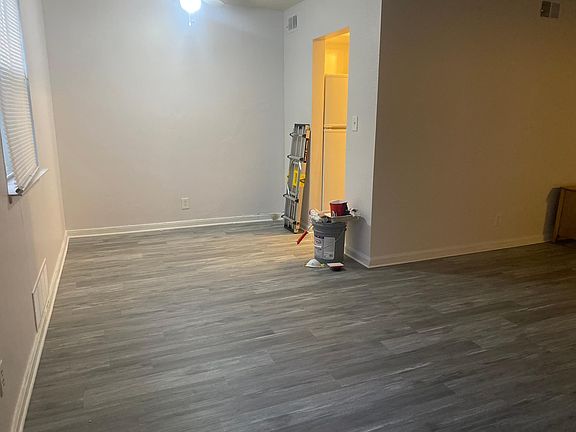 2nd image of 2812 E 130th St APT 301