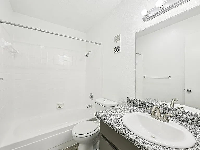 32-print-Woodchase Dr Unit 35-S2603-009