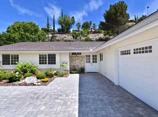 22817 Pera Rd, Woodland Hills, CA 91364