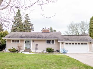 3704 Greysolon Rd, Duluth, MN 55804