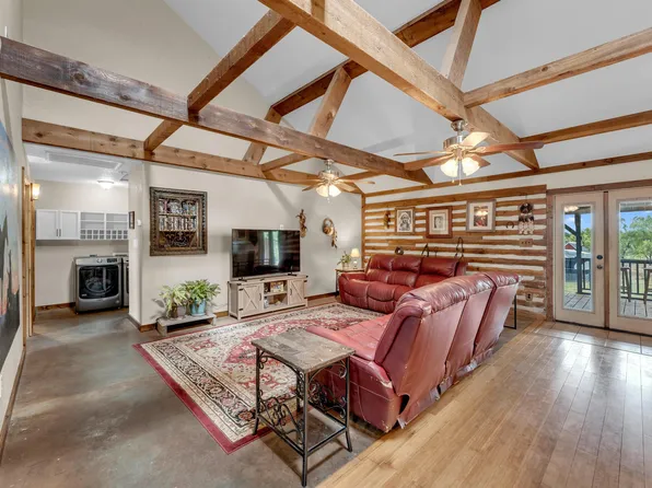 115 Fieldstone Drive, Llano, TX 78643