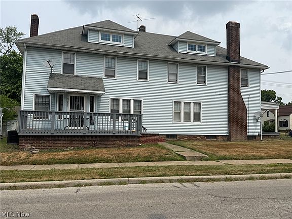 3rd image of 2272 S Taylor Rd