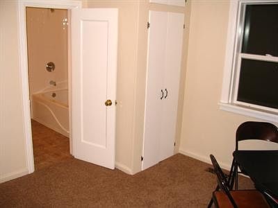 3rd image of 460 W 18th St