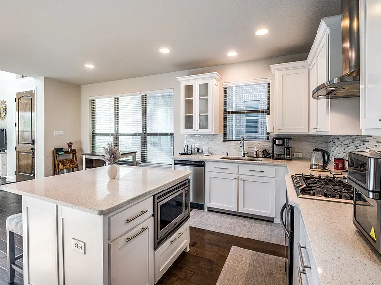4654F Rhett Ln — Photo 15