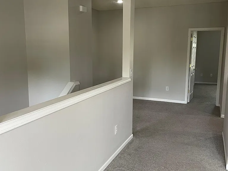745 S Woodson Ln — Photo 6