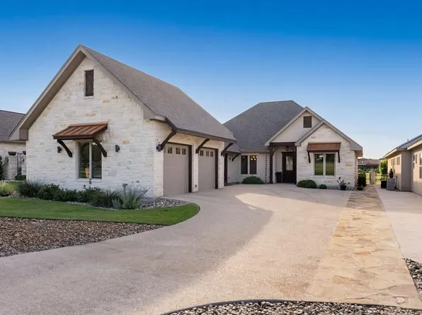 3128 Pinnacle Club Dr, Kerrville, TX 78028
