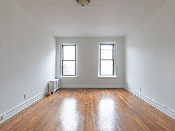5th image of 101 Marine Ave #33