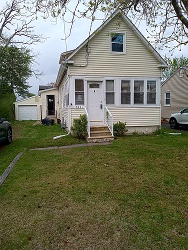 521 E Point Pleasant Ave Photo 1