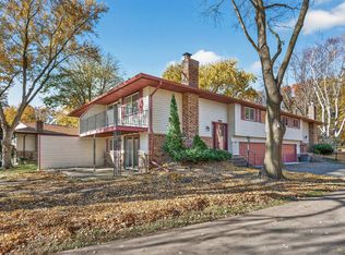 3622 Garden Blvd N, Oakdale, MN 55128