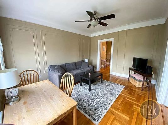 4th image of 28-28 29th St #D2