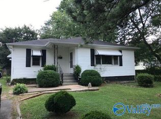 1002 Carolyn St, Huntsville, AL 35816